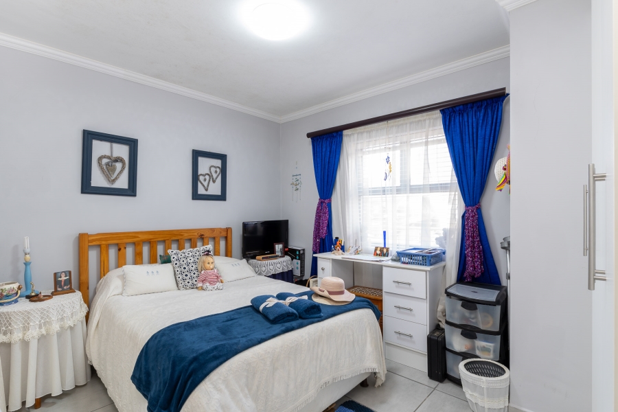 2 Bedroom Property for Sale in Island View Western Cape